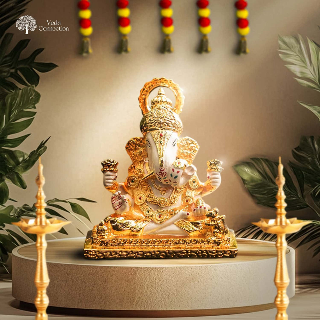 Gold Plated Dagdusheth Halwai Ganpati Murti – Divine Prosperity & Blessings (3.75 inches)