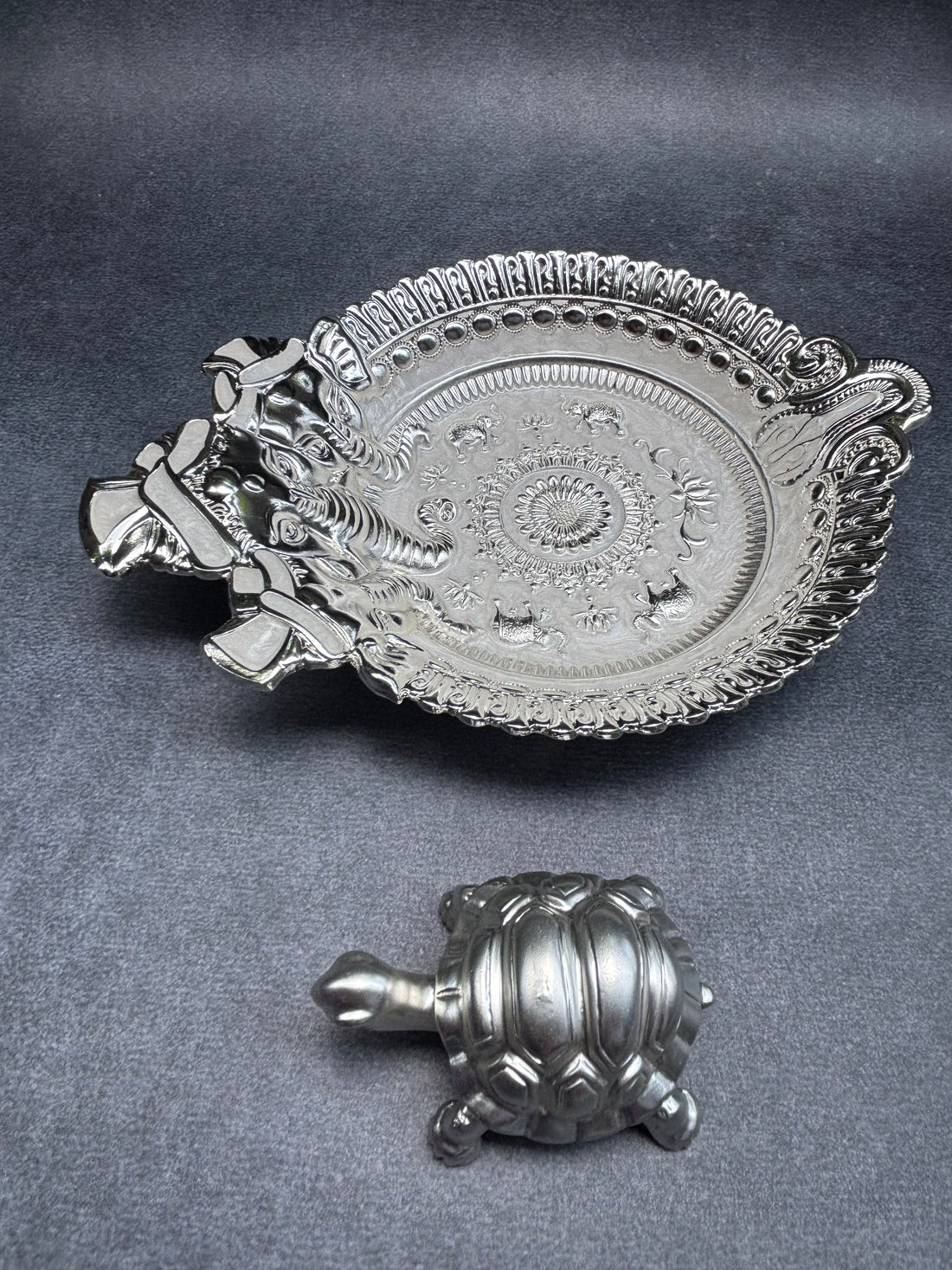 7 Inch Silver Enamel Ganesh Platter – Elegant Festive Gift Tray for Dry Fruits & Sweets