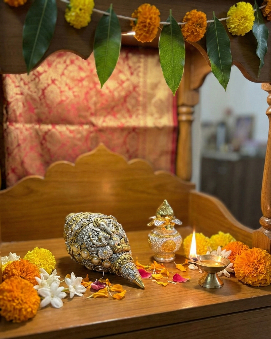 Ganesh Shankh (5 Inch) + Nariyal Kalash (3.5 Inch) Combo | Gold & Silver Plated Vastu Puja Set for Prosperity & Auspicious Beginnings