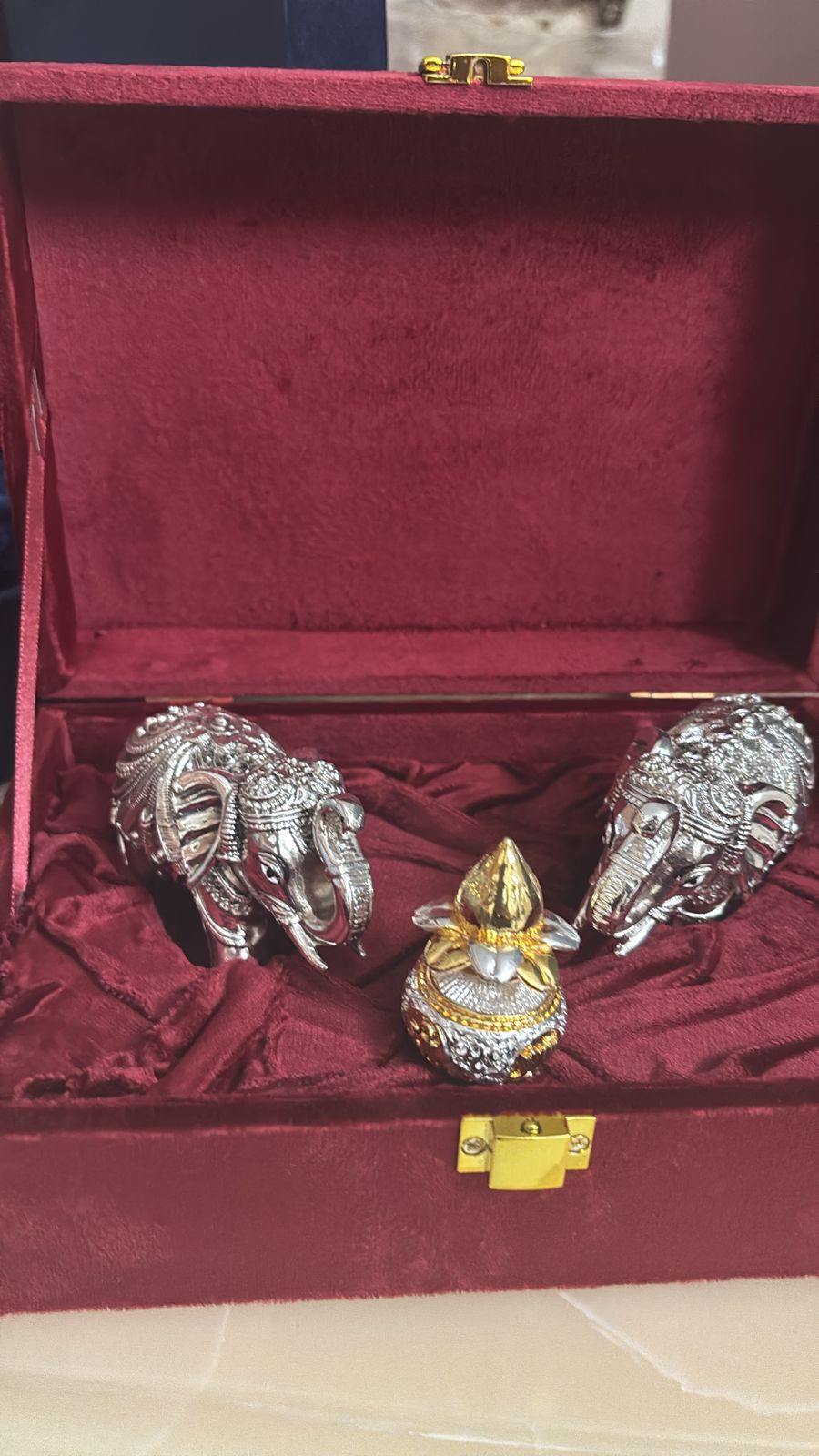 Vastu Trunk Up Elephant Pair Silver Plated with Nariyal Kalash Gold & Silver Plated | Premium Bulk Corporate & Festive Gifting Hamper
